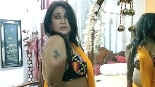 Indian scorching mommy amazing hard-core boning with teenage sonny! Hindi supah torrid intercourse