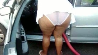 Plumpy mature wife shows off her big ass while cleaning my car