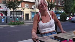 The cougar Sandra V has a encounter with her admirer. The stinky underpants heads into act!