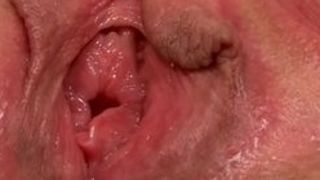 Milf penny Brooks opens up her cooter and jerks