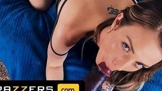 Brazzers - blond babe Karla Kush sploogs through Her panties When Alex Jones thumbs Her raw vagina